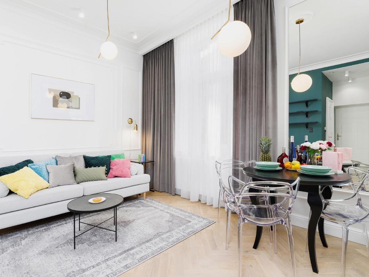 Centre Apartments-Old Town Красков Екстериор снимка